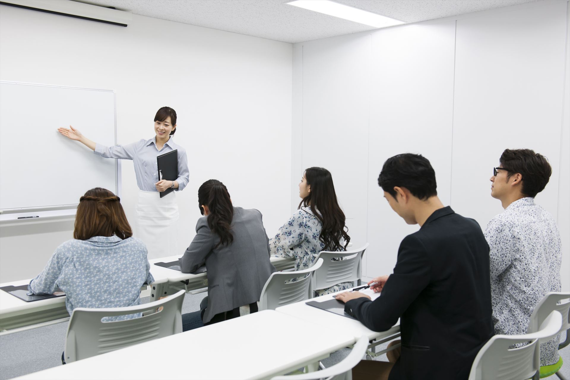 学校で体験 | 東京の日本語教師ならアルファ国際学院
